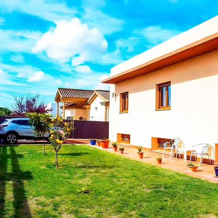 Con Piscina Privada Vistas A Campo De Golf