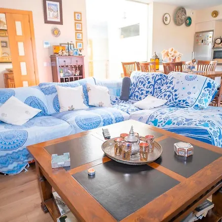Con Piscina Privada Vistas A Campo De Golf Holiday home *